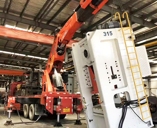 唐县提升工作效率，选择优质折臂吊租赁服务