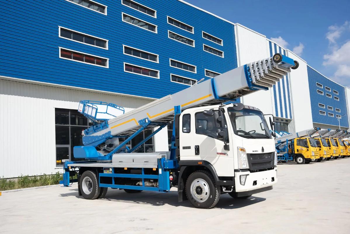 唐县出租云梯车高空作业车 建筑垃圾搬运