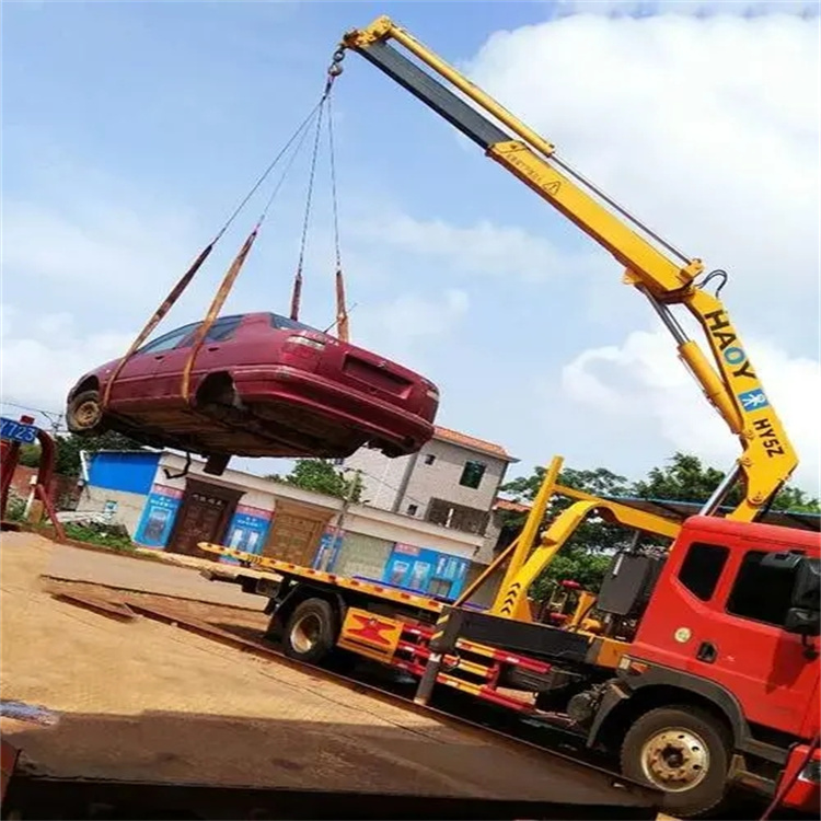 唐县吊车吊汽车的正确方法